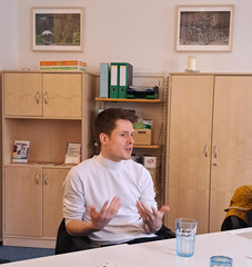 Abgeordneter Louis Krüger informiert sich über Arbeit der Beratungsstelle